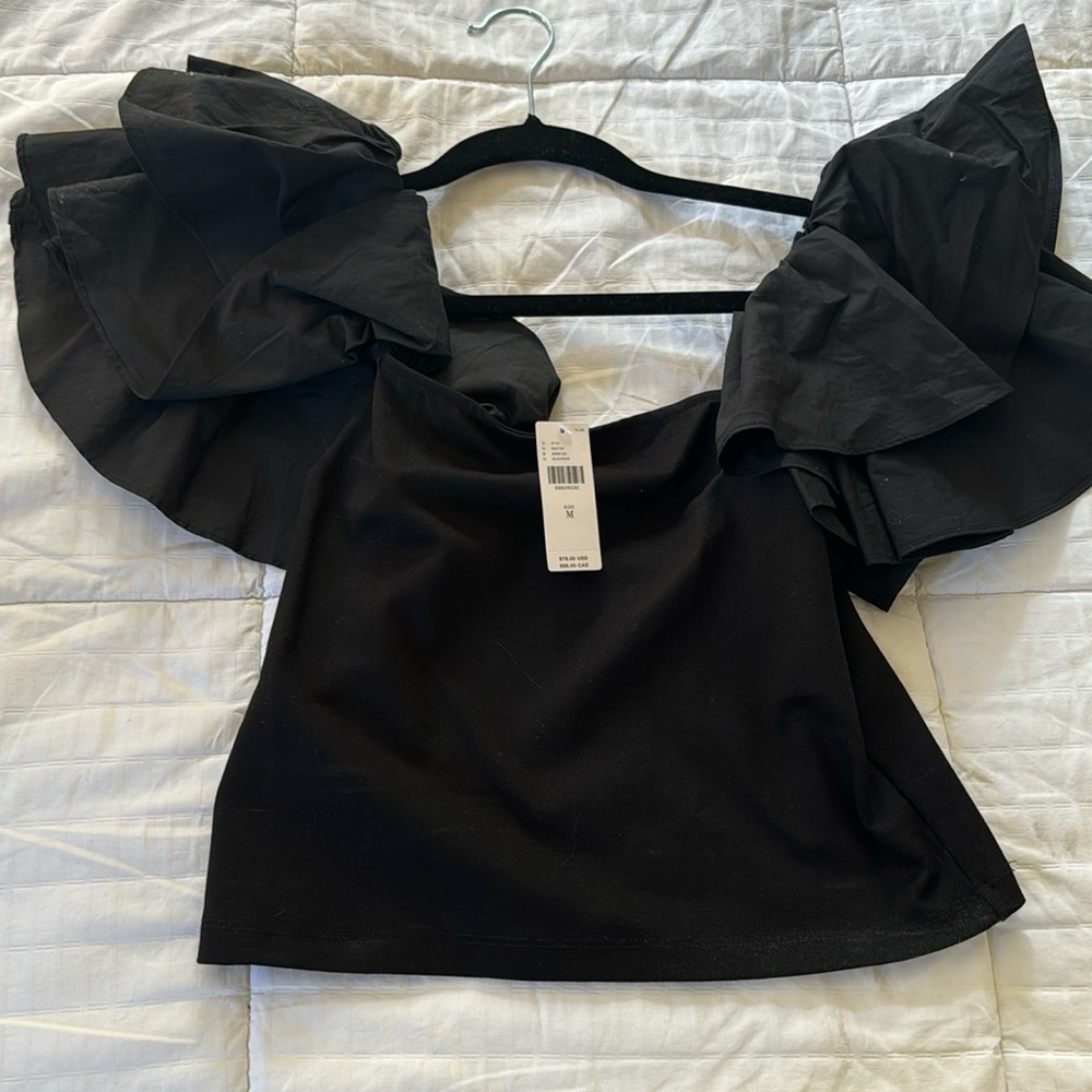 Brand new never worn crop top with flutter sleeves